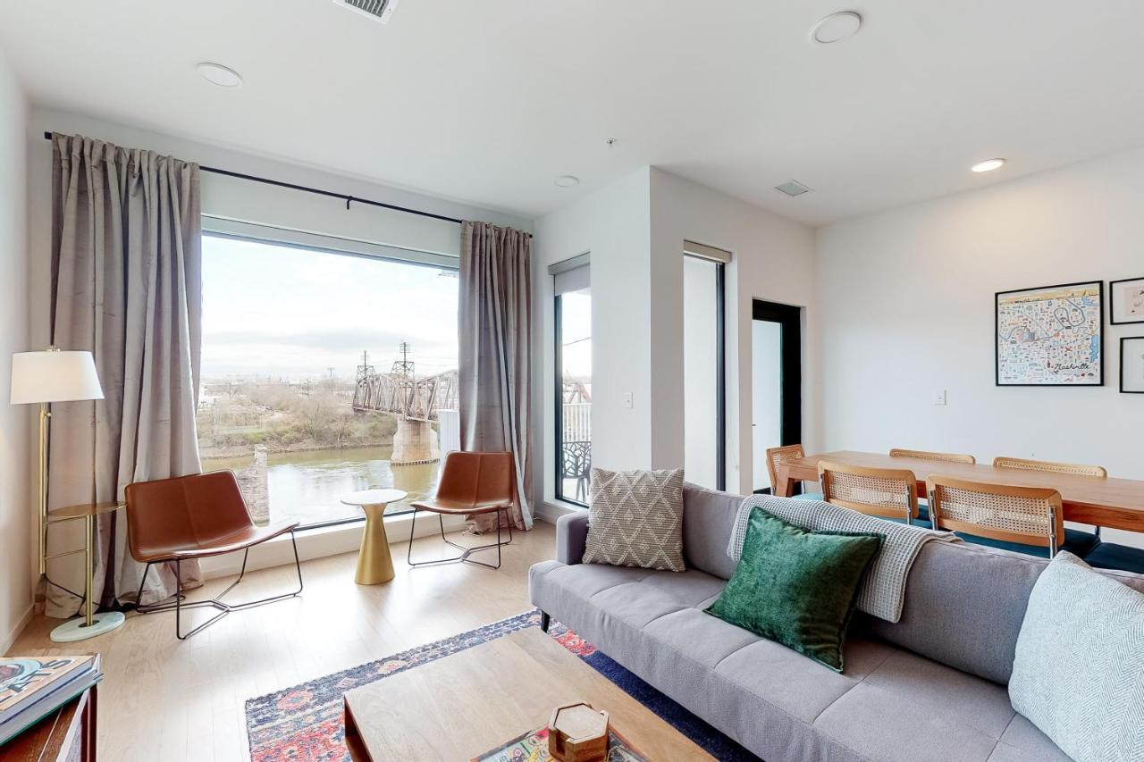 Eve Nashville Kamer foto
